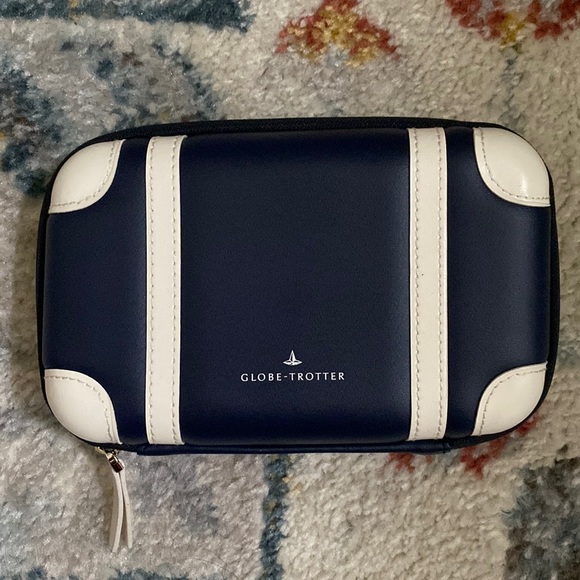 GLOBE-TROTTER Travel Bag - Picture 1 of 6